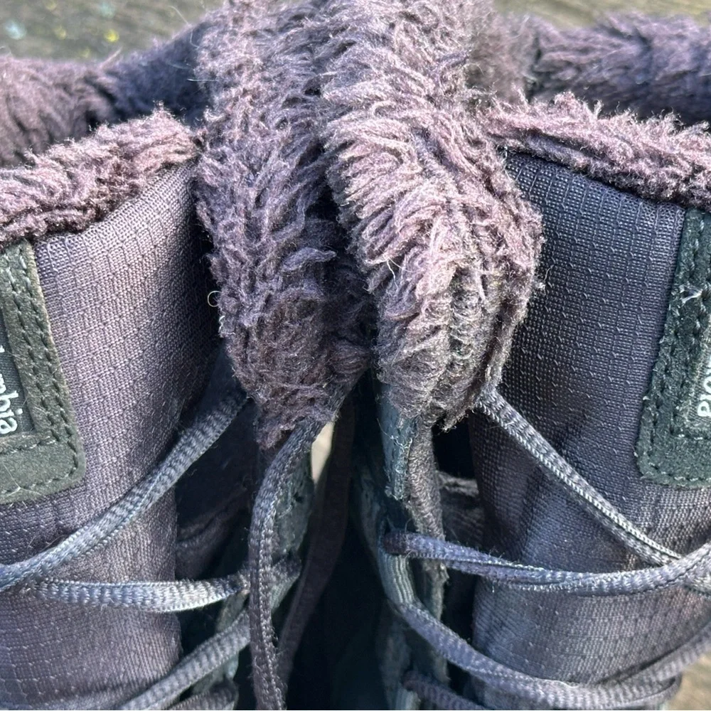Columbia Black Women's boots‎